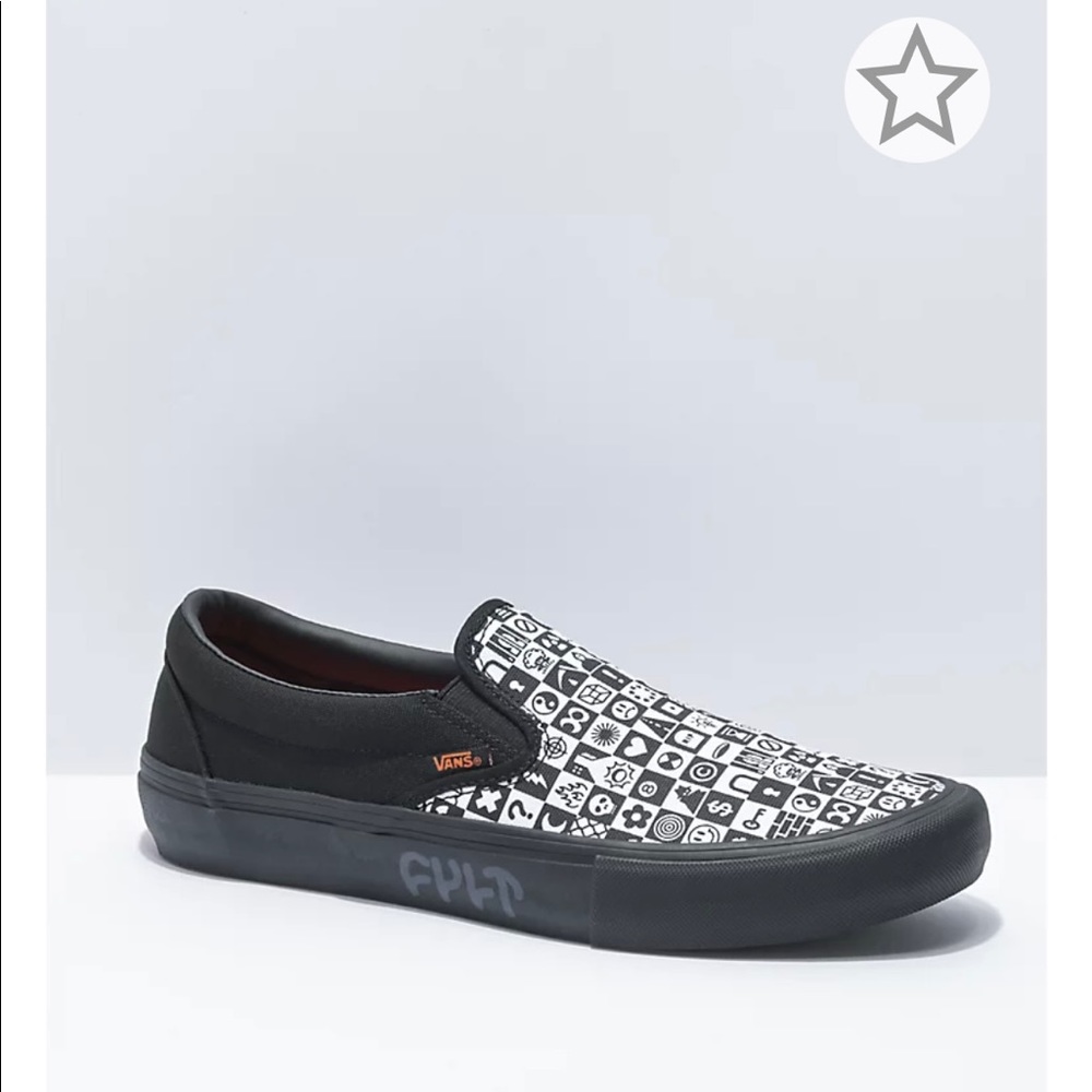 SOLD!! VANS SLIP ON PRO